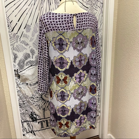 π Beautiful butterfly artistic dress - Picture 7 of 11